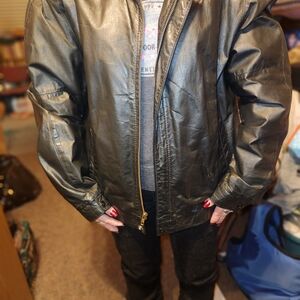 Men's Classic Black Leather Bomber Jacket